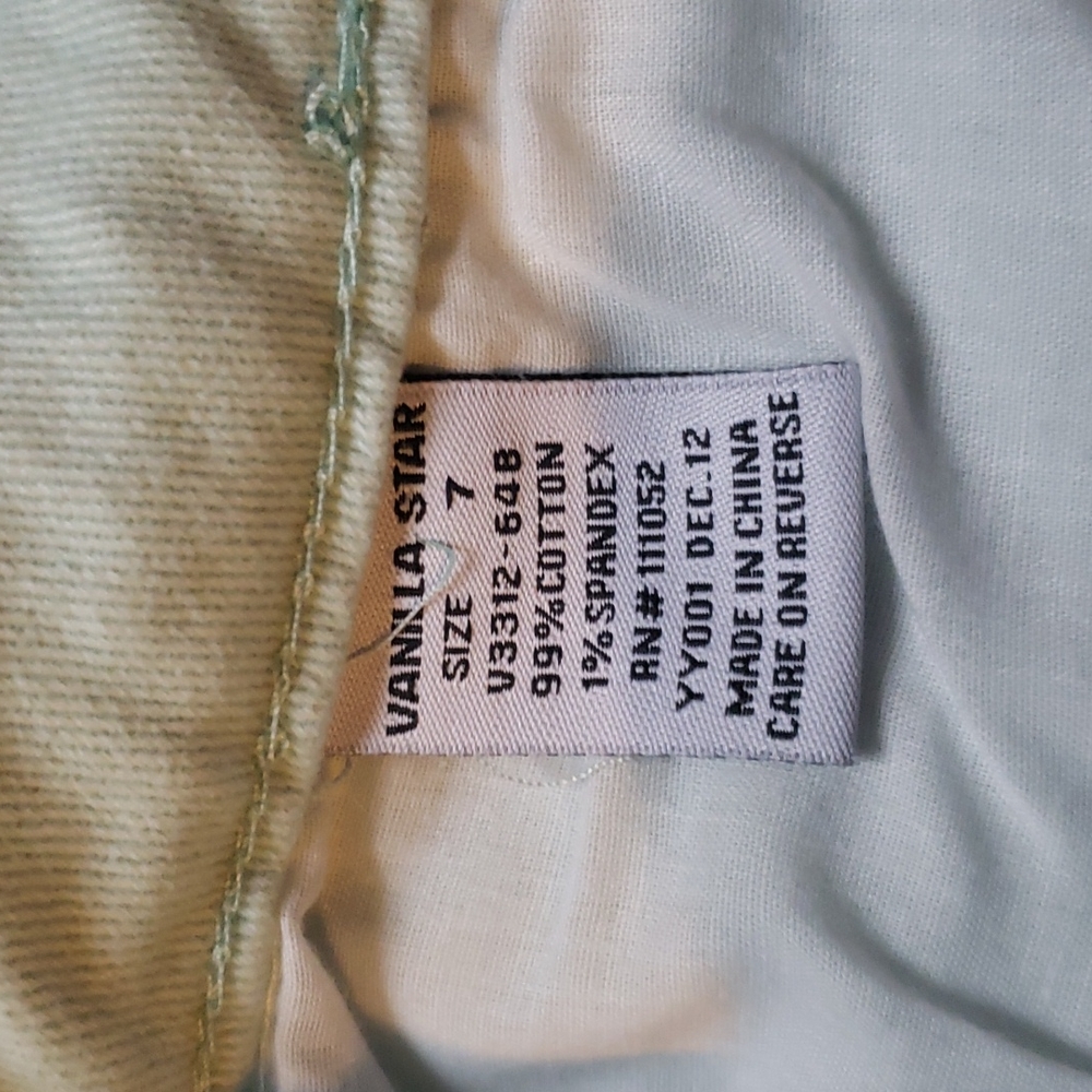 Shorts - Picture 6 of 6
